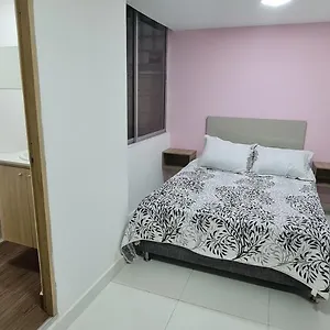 Apartamento Hermosa Casa En Medellin. Cerca A Estacion Del Metro, Medellín
